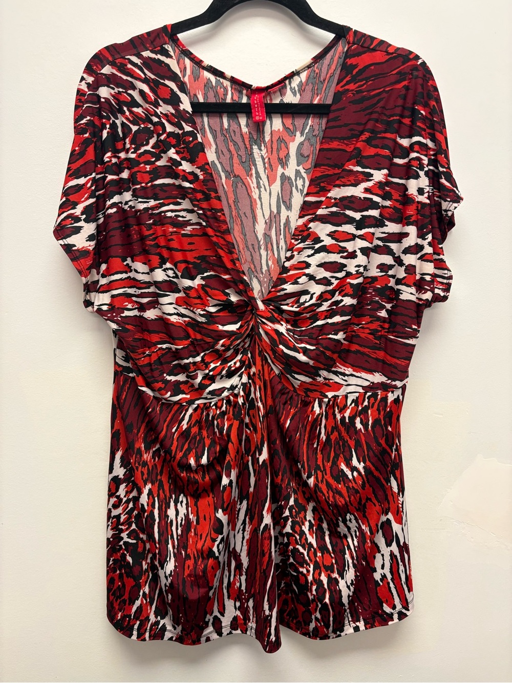 4 for $25 ❤️🖤 Zoey Beth Plus Red Animal Print Twist Front Top 3X 🖤❤️